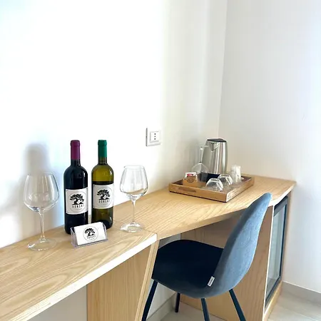 Bed & Breakfast M T P By Bonsai