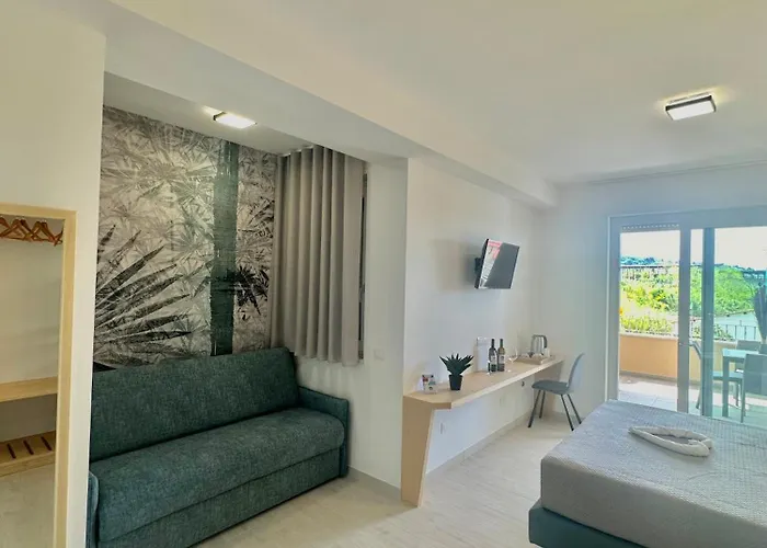 M T P By Bonsai 3* 트로페아